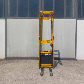 03_carrello-elevatore-elettrico
