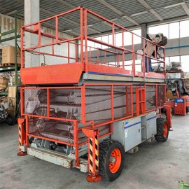 06-piattaforma-a-pantografo